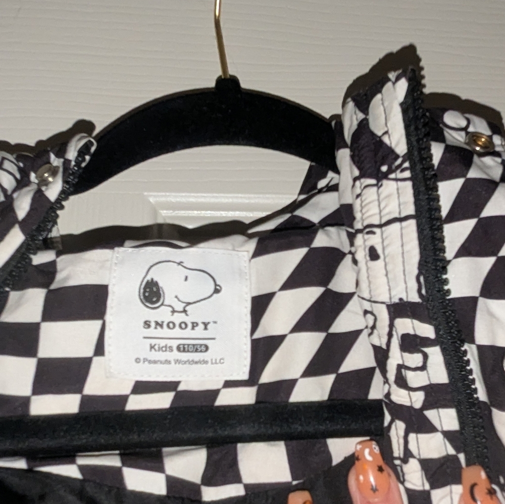 Snoopy Peanuts Puffer Jacket - Picture 4 of 6